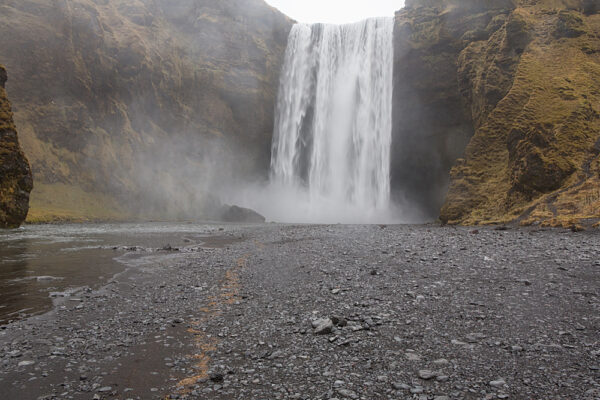 Island_Wasserfall Skógafoss_rolf mauch_001